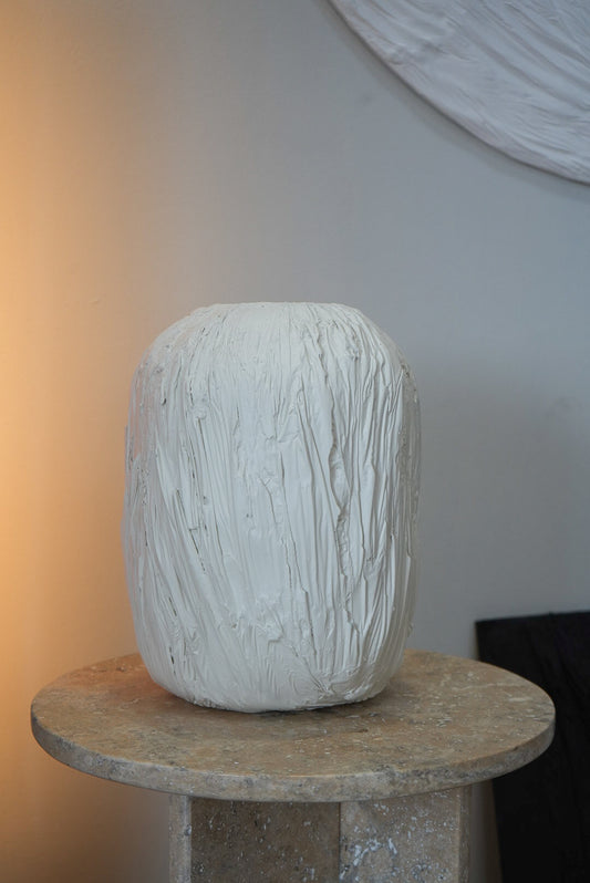 Jarrón Escultórico en Textura Orgánica